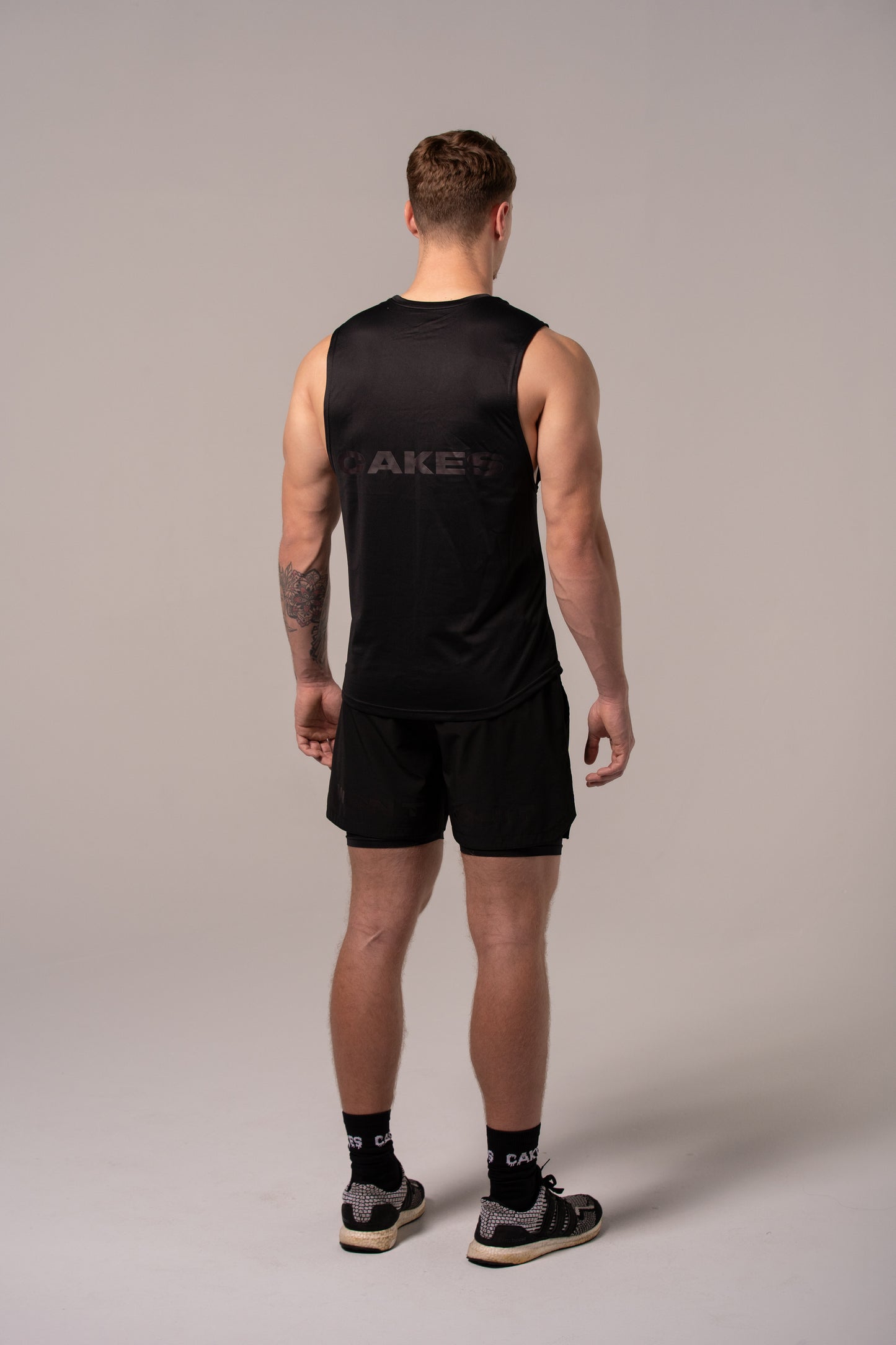 Athletic Cut-off Black